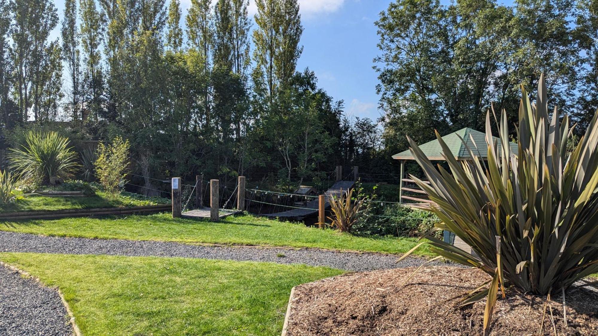 Sunset Retreats The Double Hobbit Villa Worcester Exterior foto